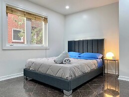 Vibrant City Retreat