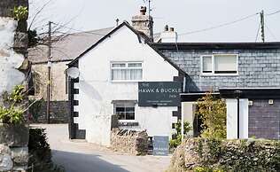 Hawk and Buckle Inn