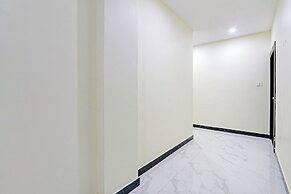 Fabhotel Dharani Grand