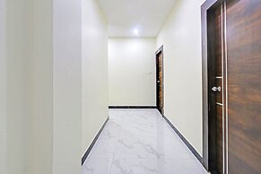 Fabhotel Dharani Grand