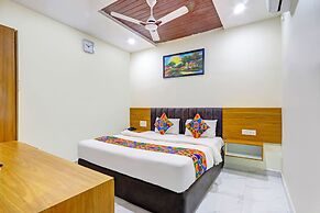 Fabhotel Dharani Grand