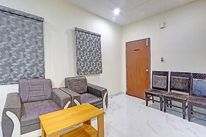 Fabhotel Dharani Grand