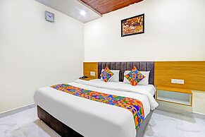 Fabhotel Dharani Grand