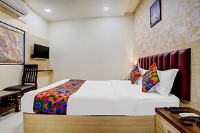 FabHotel Saineel - Nr Juhu