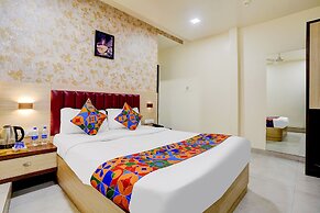 FabHotel Saineel - Nr Juhu