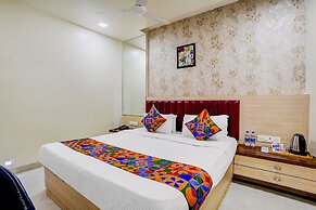 FabHotel Saineel - Nr Juhu