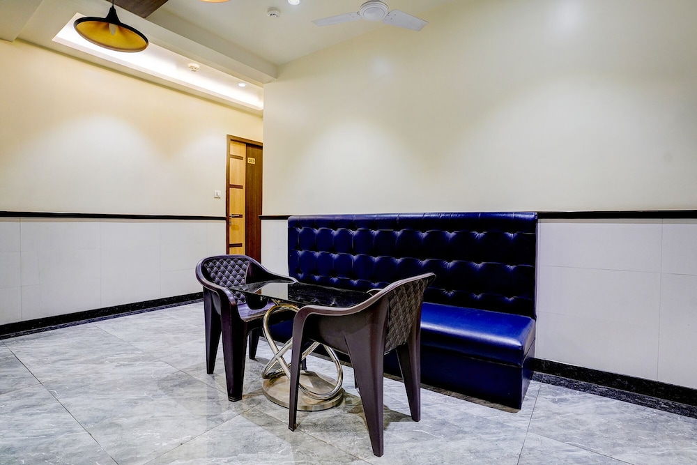 FabHotel Saineel - Nr Juhu