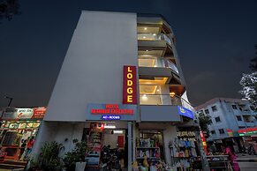 Fabhotel Keshava executive - Nr Mahadji Shinde chhatri