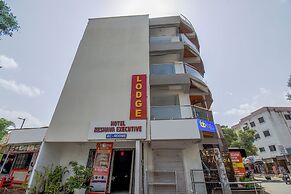 Fabhotel Keshava executive - Nr Mahadji Shinde chhatri