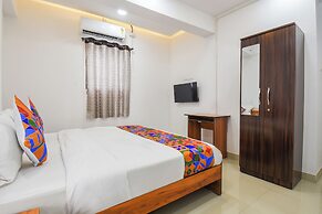 Fabhotel Keshava executive - Nr Mahadji Shinde chhatri