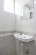 Fabhotel Keshava executive - Nr Mahadji Shinde chhatri