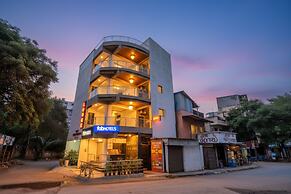 Fabhotel Keshava executive - Nr Mahadji Shinde chhatri