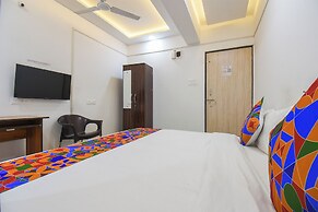 Fabhotel Keshava executive - Nr Mahadji Shinde chhatri
