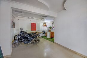 Fabhotel Keshava executive - Nr Mahadji Shinde chhatri