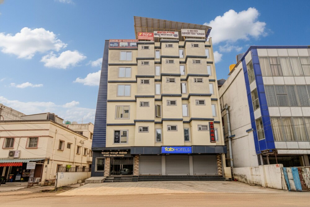 FabHotel Golden Comforts