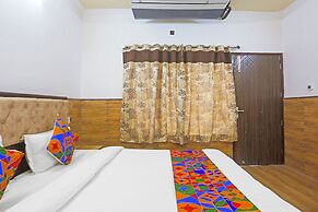 Fabhotel Vasant Villa