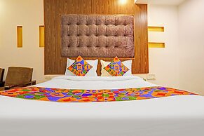 Fabhotel 22 Squares Living Spaces