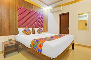 Fabhotel 22 Squares Living Spaces
