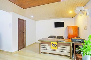 Fabhotel 22 Squares Living Spaces