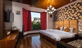 Fabhotel The Venessa