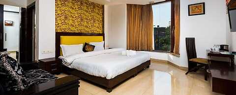 Fabhotel The Venessa