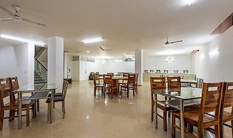 Fabhotel The Venessa