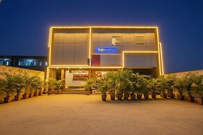 Fabhotel Galaxy Inn