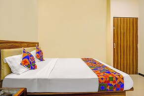 Fabhotel Galaxy Inn