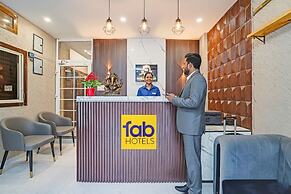Fabhotel Amrit Palace - Opp Skye Corporate park