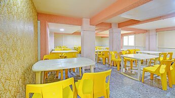 Fabhotel Executive pearl Inn - Nr Twin tower