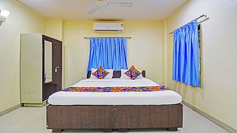 Fabhotel Executive pearl Inn - Nr Twin tower