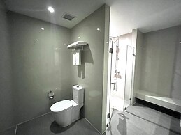 S Ratchada Leisure Hotel