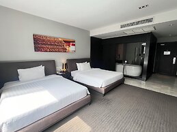 S Ratchada Leisure Hotel