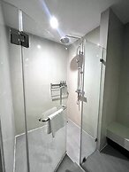 S Ratchada Leisure Hotel