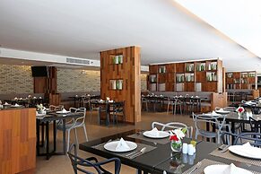 S Ratchada Leisure Hotel