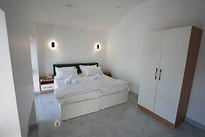 Kamilovs' Hotel