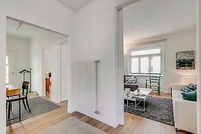 Elegant Apartment