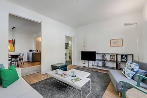 Elegant Apartment