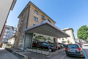 Elegant Apartment