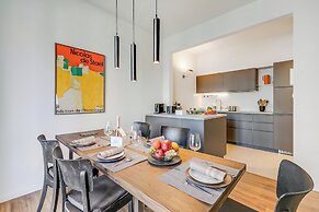 Elegant Apartment