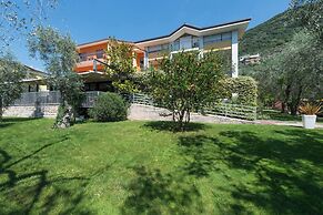 H Catullo Malcesine