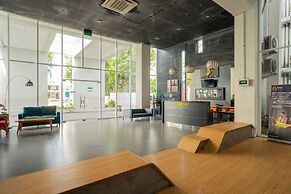 DREAM INN Aeropolis By Reccoma