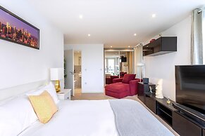 Stunning Brentford Penthouse
