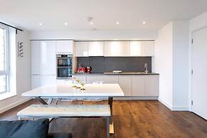 Stunning Brentford Penthouse