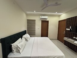 Hotel Ganga Palace