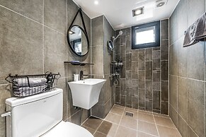 Yeosu Lastella Spa Pet-friendly Pension