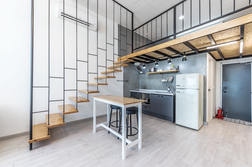 Yeosu Lastella Spa Pet-friendly Pension
