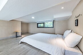 Yeosu Lastella Spa Pet-friendly Pension