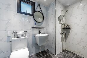 Yeosu Lastella Spa Pet-friendly Pension
