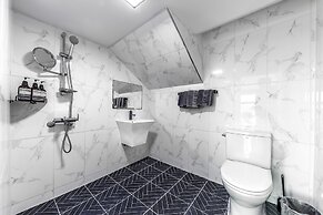 Yeosu Lastella Spa Pet-friendly Pension